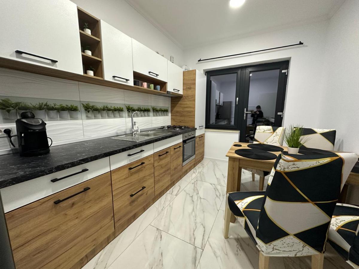 Golden Garden Luxury In Bucharest