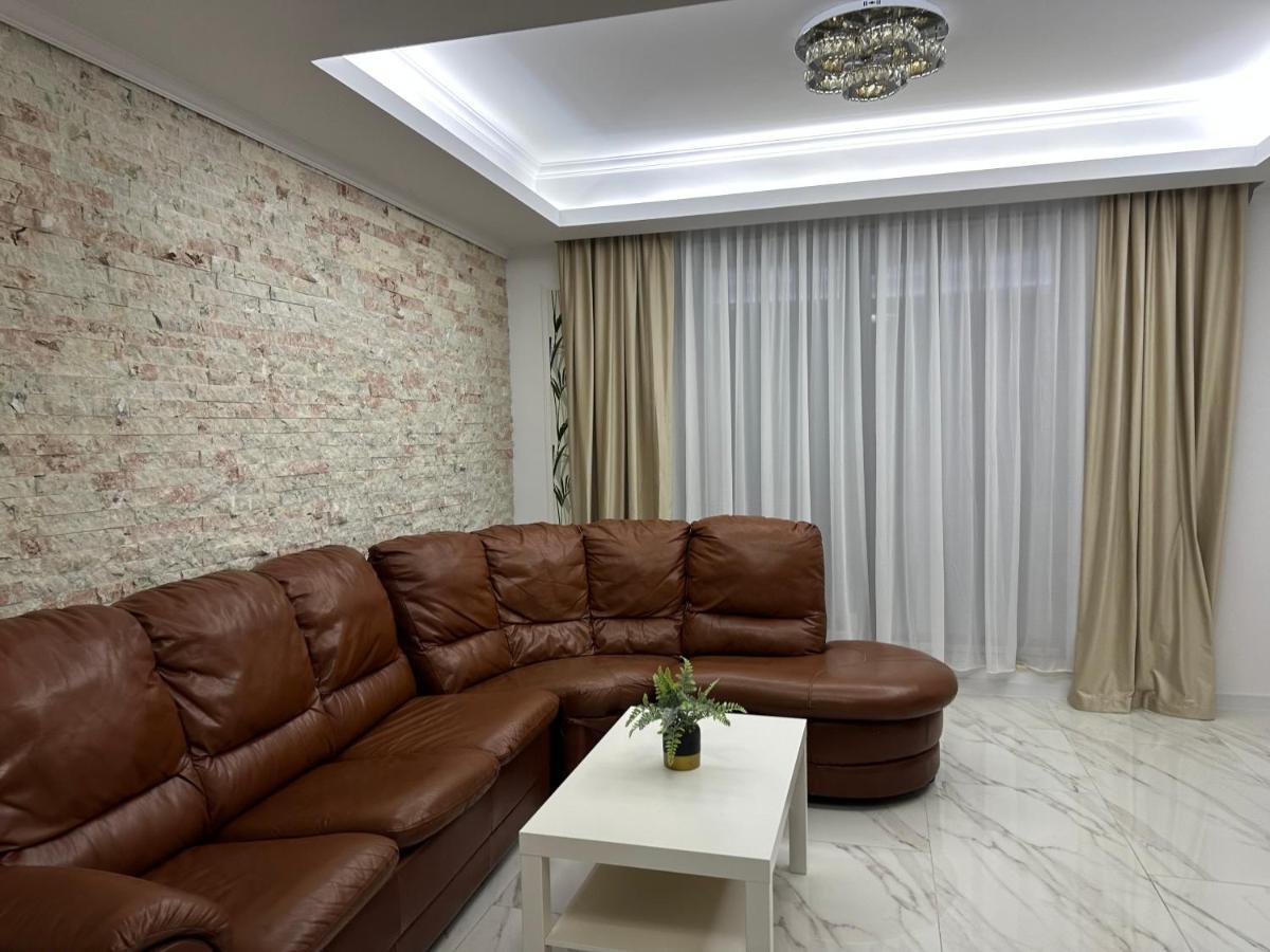 Apartment Golden Garden Luxury In *