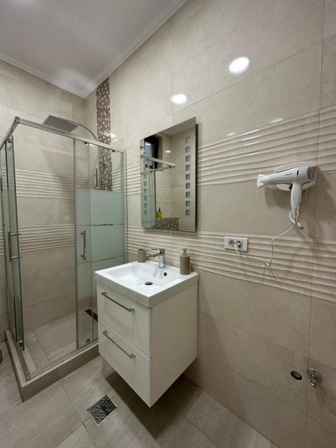 Apartment Golden Garden Luxury In Bucharest