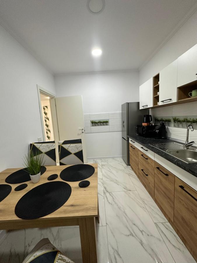 Golden Garden Luxury In *